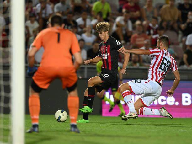 pp电子-米兰低强度热身赛折损两将，CDK或被提前委以重任